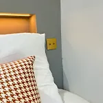 Hotel Urban Goncourt