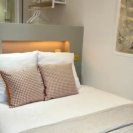 Hotel Urban Goncourt Paris